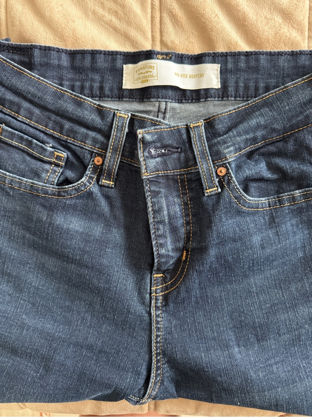 Levi Strauss Signature Dark Blue women’s Jeans - Mid Rise Bootcut